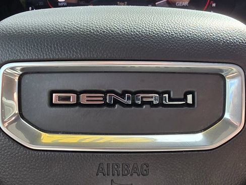 Used 2023 GMC Canyon Denali w/ Denali Black Edition AWD/4WD image 30