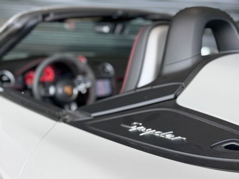 Certified 2022 Porsche 718 Boxster Spyder RWD image 28