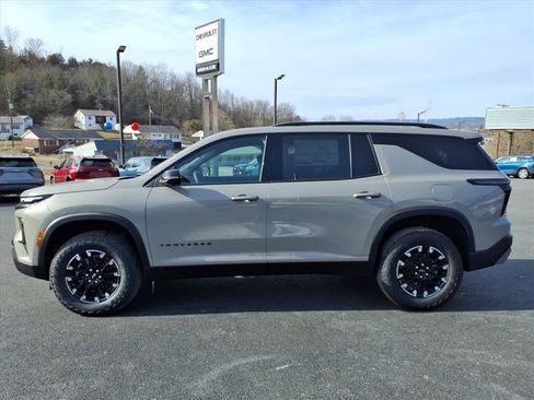 New 2026 Chevrolet Traverse Z71 w/ Enhanced Driving Package image 2