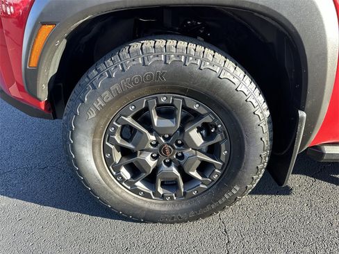 Used 2023 Nissan Frontier PRO-4X w/ Pro-4X Premium Package image 10