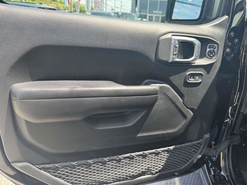 Used 2020 Jeep Wrangler Unlimited Sport S AWD/4WD image 16