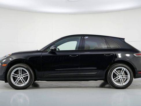 Used 2024 Porsche Macan image 9