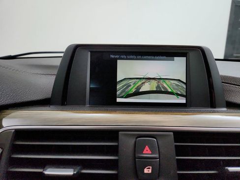 Used 2018 BMW 330i Sedan RWD image 19