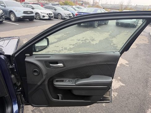 Used 2014 Dodge Charger R/T image 14