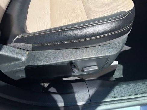 Used 2022 Ford Escape Titanium w/ Titanium Elite Package AWD/4WD image 46