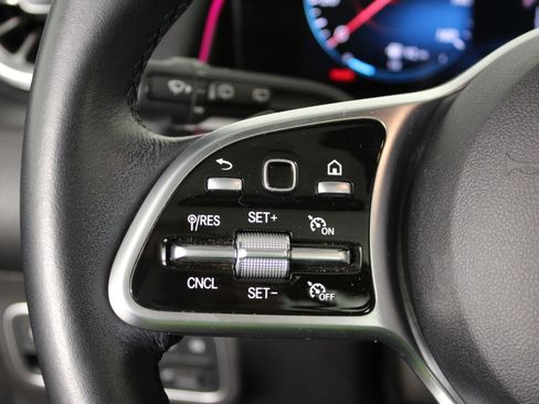 Used 2023 Mercedes-Benz GLB 250 image 15