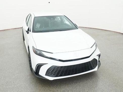 New 2026 Toyota Camry SE image 14