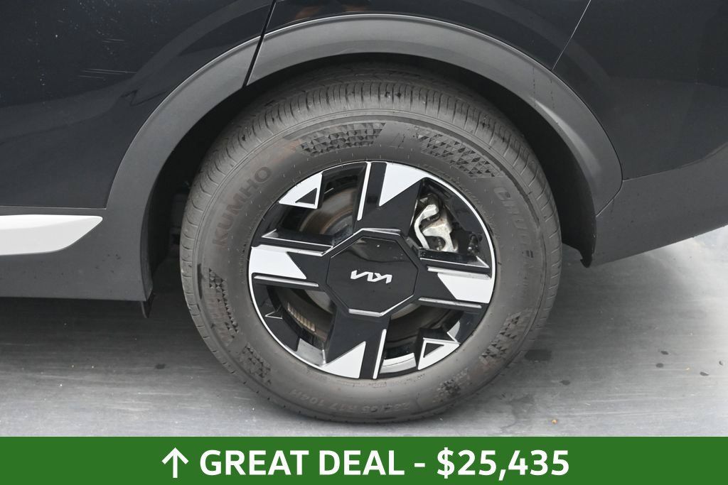 Used 2026 Kia Sportage LX AWD/4WD image 15