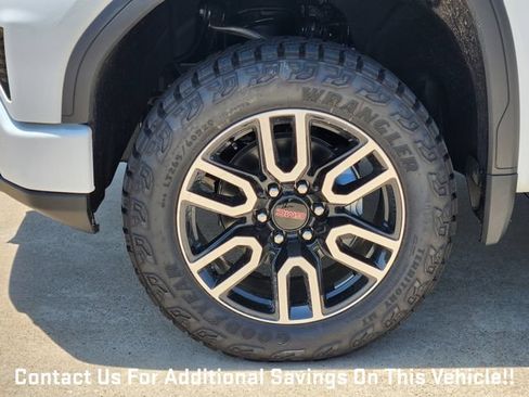 New 2026 GMC Sierra 1500 AT4 w/ AT4 Premium Package AWD/4WD image 7