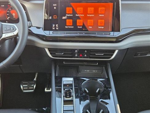 New 2026 Volkswagen Atlas Peak Edition AWD/4WD image 13