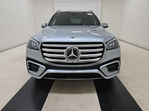 Used 2025 Mercedes-Benz GLS 450 4MATIC w/ AMG Line Exterior image 2