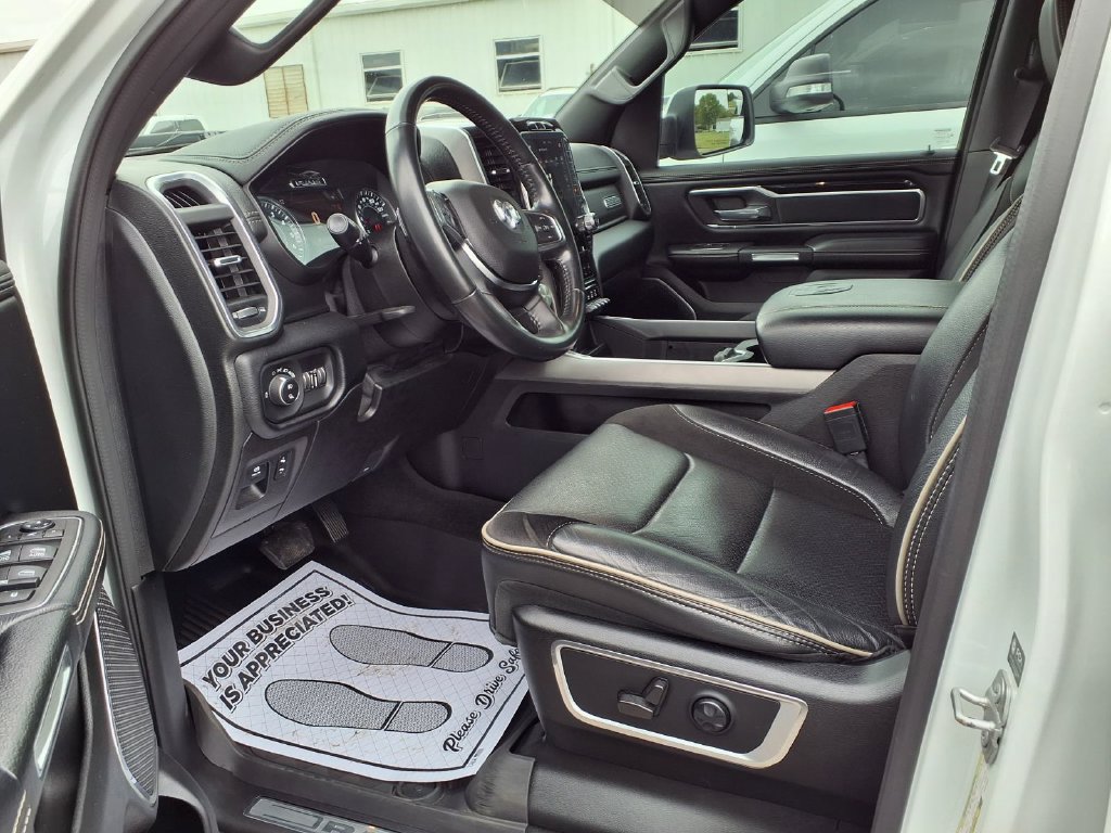 Used 2021 RAM 1500 Laramie w/ Sport Appearance Package AWD/4WD image 14