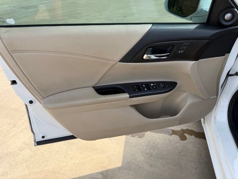 Used 2014 Honda Accord EX-L image 12