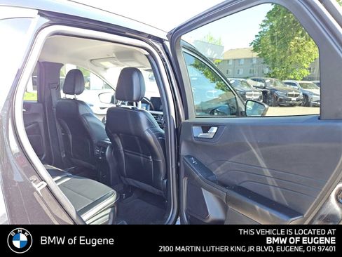 Used 2024 Ford Escape Platinum AWD/4WD image 14