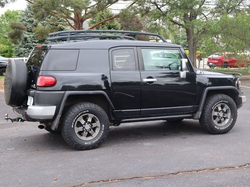 Used 2007 Toyota FJ Cruiser 4WD image 4