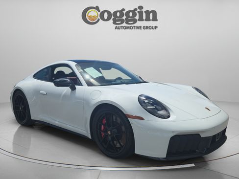 Used 2026 Porsche 911 Carrera GTS RWD image 7