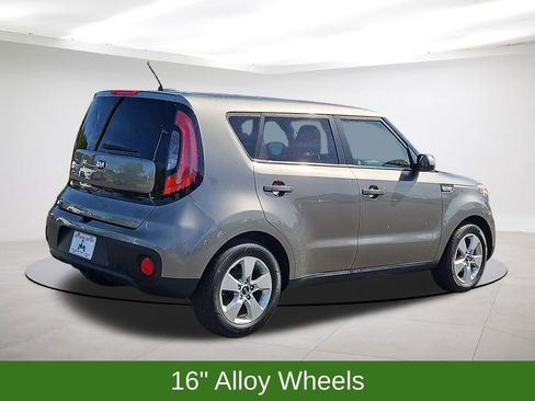 Used 2018 Kia Soul FWD image 7