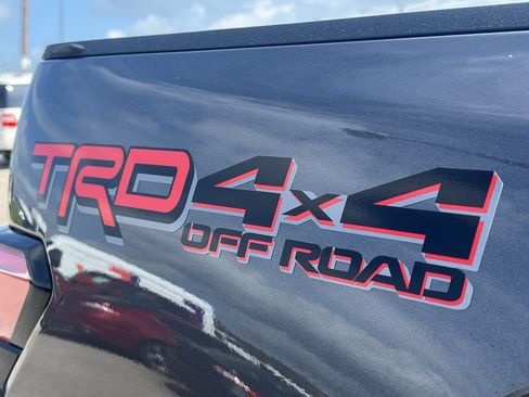 Used 2025 Toyota Tundra Limited w/ TRD Off-Road Package AWD/4WD image 9