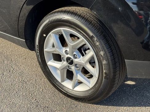 Certified 2025 Kia Soul LX image 7