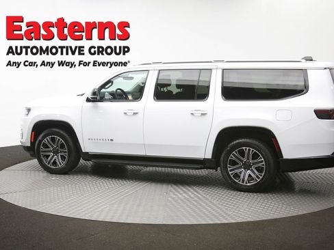 Used 2024 Jeep Wagoneer L Series II w/ Flexible Seating Group RWD image 65