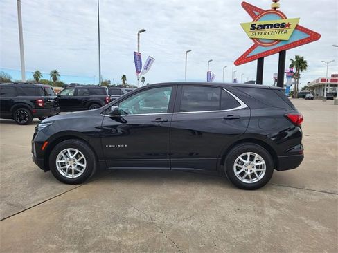 Used 2024 Chevrolet Equinox LT image 2