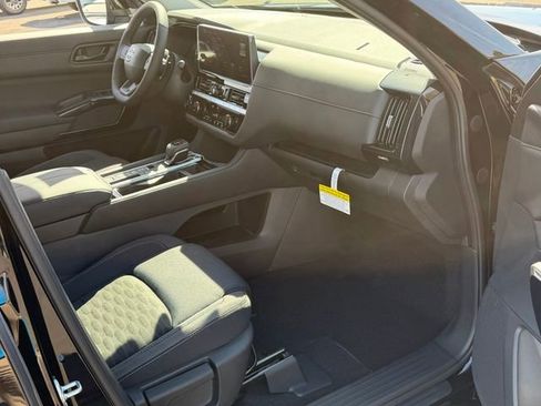 New 2026 Nissan Pathfinder SV image 26