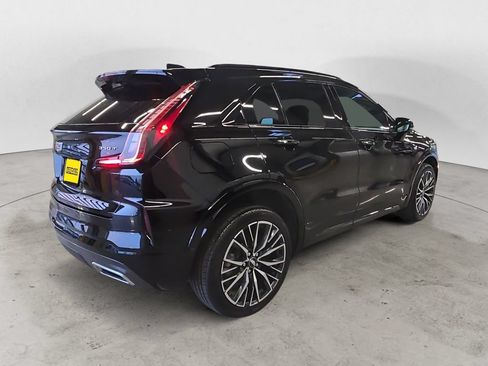 Used 2025 Cadillac XT4 Sport AWD/4WD image 5
