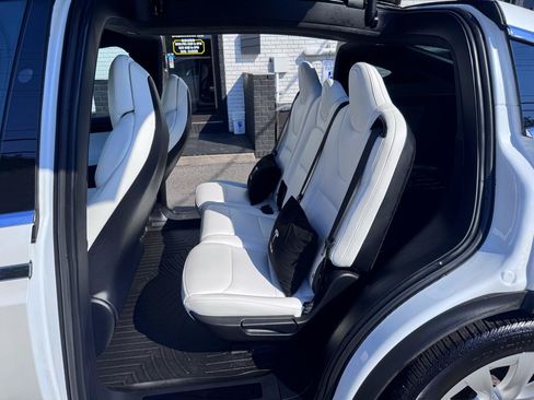 Used 2019 Tesla Model X Long Range AWD/4WD image 28
