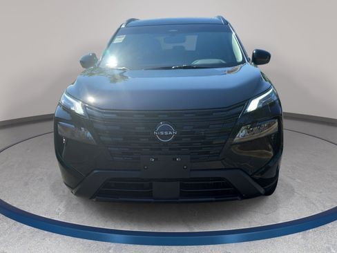 Used 2026 Nissan Rogue Dark Armor FWD image 2