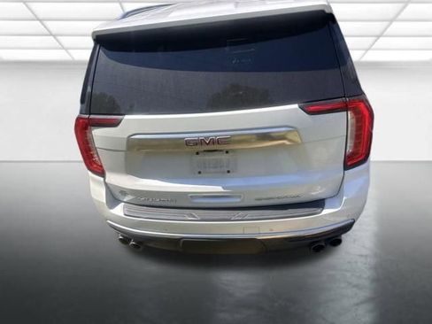 Used 2023 GMC Yukon Denali w/ Denali Reserve Package AWD/4WD image 7