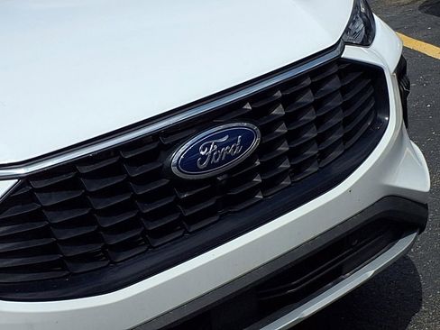 Used 2023 Ford Escape Active w/ Tech Pack #2 AWD/4WD image 12