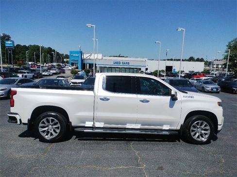 Used 2022 Chevrolet Silverado 1500 High Country w/ Safety Package II image 9