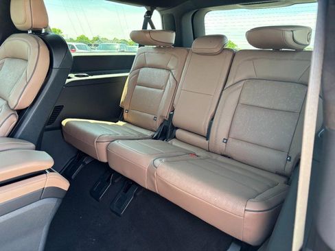 New 2026 Lincoln Navigator L Black Label AWD/4WD image 10