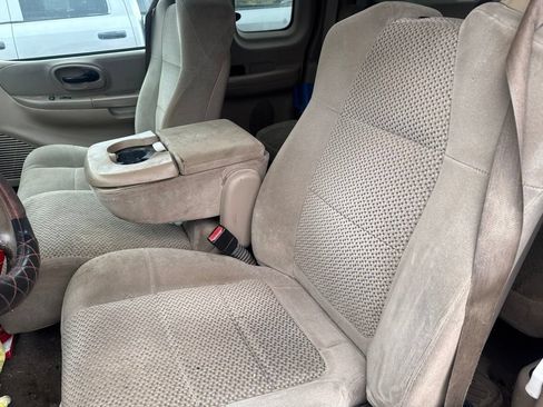 Used 2002 Ford F150 XLT RWD image 9