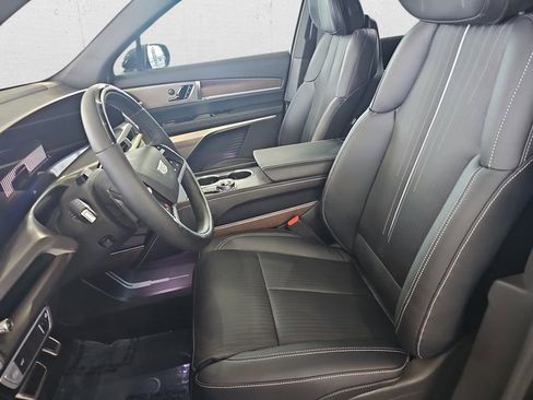 New 2026 Cadillac Vistiq Luxury image 16