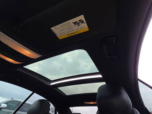 Used 2016 Mercedes-Benz E 400 Coupe w/ Premium 2 Package image 17