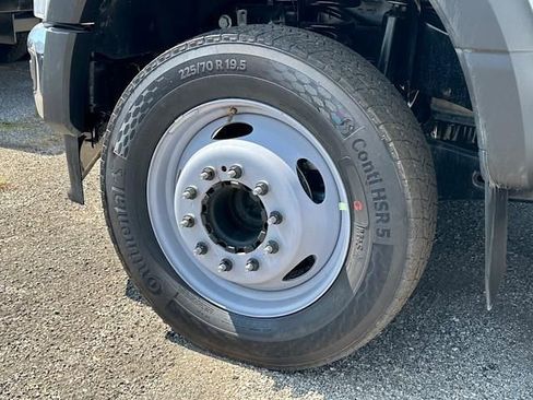 New 2024 Ford F450 XL w/ XL Chrome Package image 38