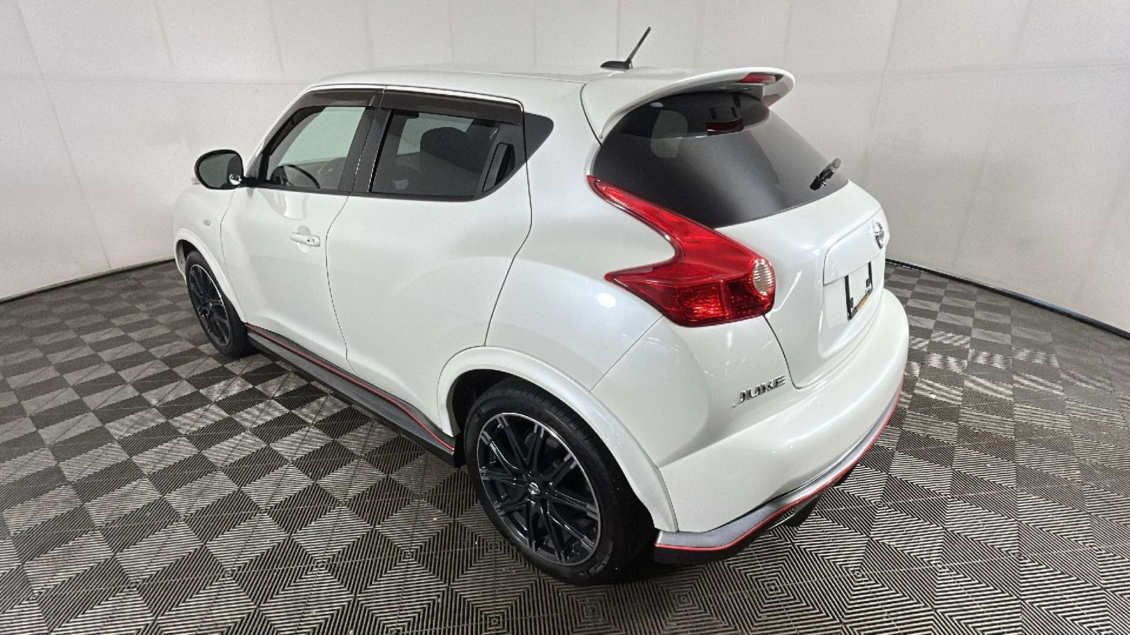 Used 2013 Nissan Juke NISMO AWD/4WD image 5
