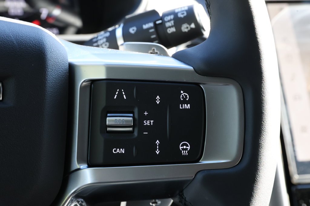New 2026 Land Rover Discovery S AWD/4WD image 15