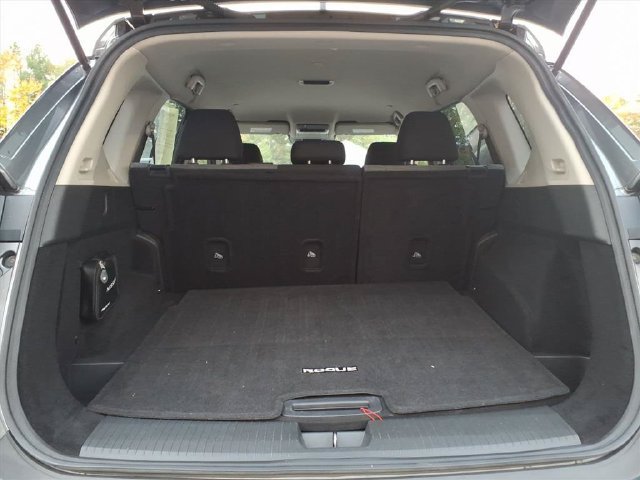 Used 2023 Nissan Rogue SV AWD/4WD image 13