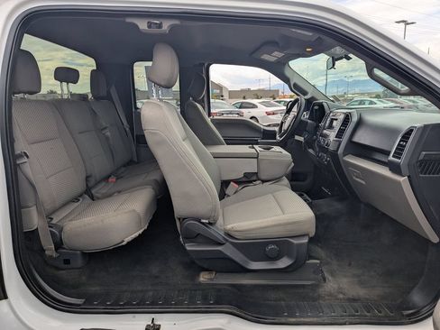 Used 2015 Ford F150 XLT AWD/4WD image 31