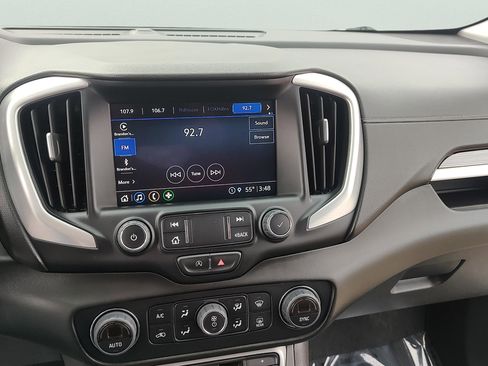 Used 2022 GMC Terrain SLT w/ Tech Package image 22