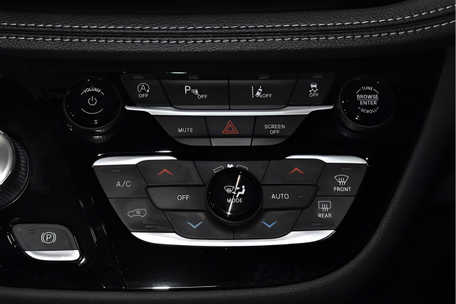 New 2026 Chrysler Pacifica Select AWD/4WD image 18