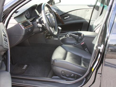 Used 2007 BMW 550i Sedan image 27