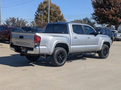 Used 2020 Toyota Tacoma SR5 image 6