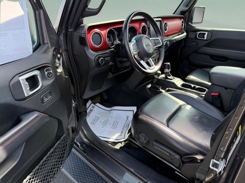 Used 2021 Jeep Wrangler Unlimited Rubicon AWD/4WD image 16