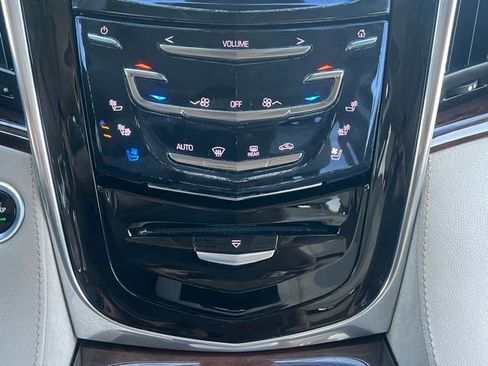Used 2017 Cadillac Escalade ESV Premium Luxury AWD/4WD image 35