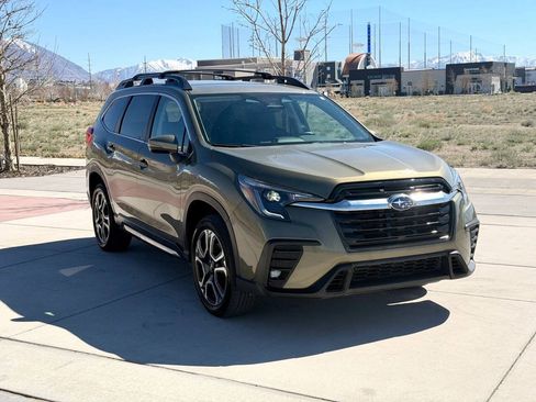 Used 2023 Subaru Ascent Limited AWD/4WD image 3