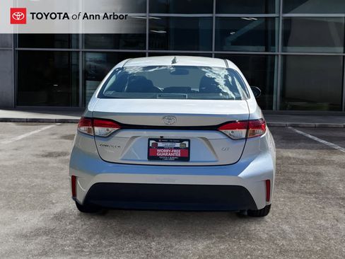 Used 2024 Toyota Corolla LE FWD image 9