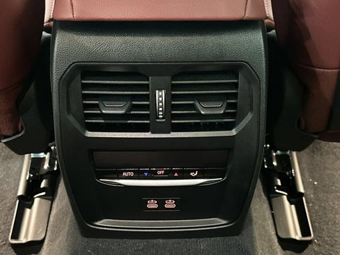 Used 2023 BMW i4 eDrive35 w/ Premium Package RWD image 14